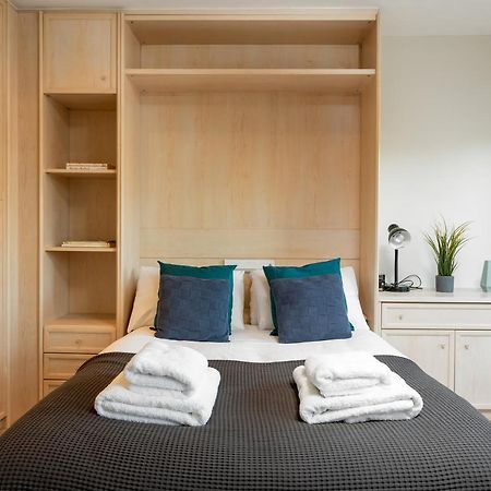Capital Sloane Street Studio With Balcony Лондон Экстерьер фото